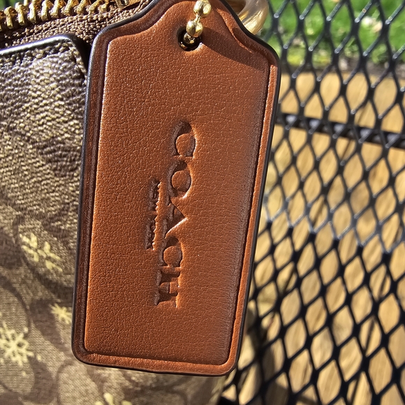 COACH Clara Shoulder Bag In Signature Canvas Leather With Snowflake Print - Picture 8 of 11